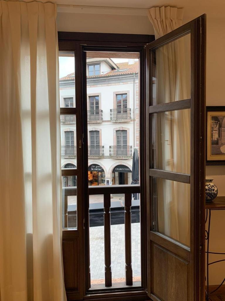 Ferienwohnung La Plaza De Llanes, Plaza Parres Sobrino, 6 Exterior foto